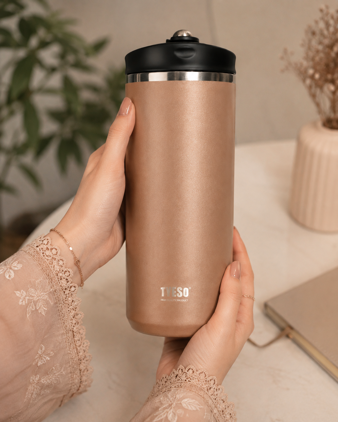 ☕ TYESO 600ml Vacuum Insulated Press Tumbler