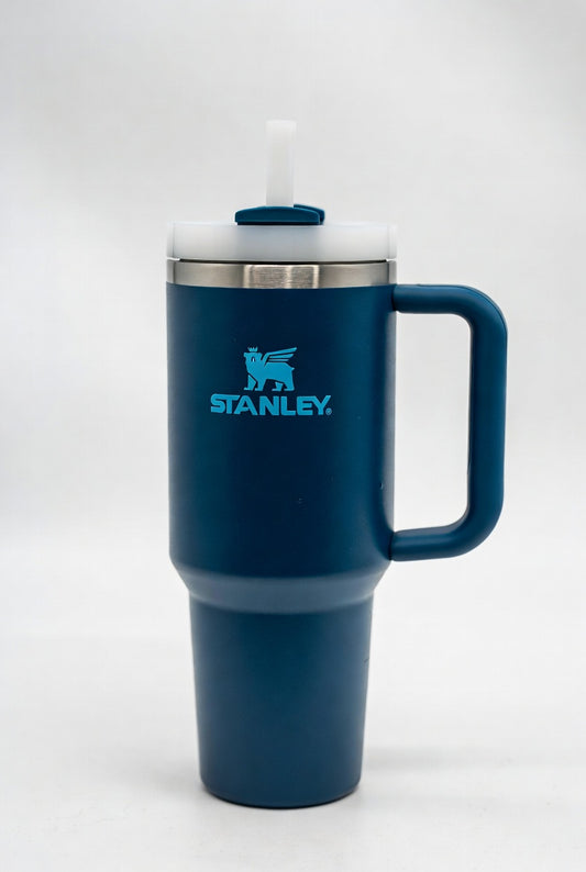 LuxeGear Quencher Pro 40oz Stainless Steel Tumbler - Navy Blue (FlowState Lid)